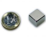 Quadermagnet 15,0 x 15,0 x 8,0 mm Neodym N45 vernickelt - hält 7,9 kg